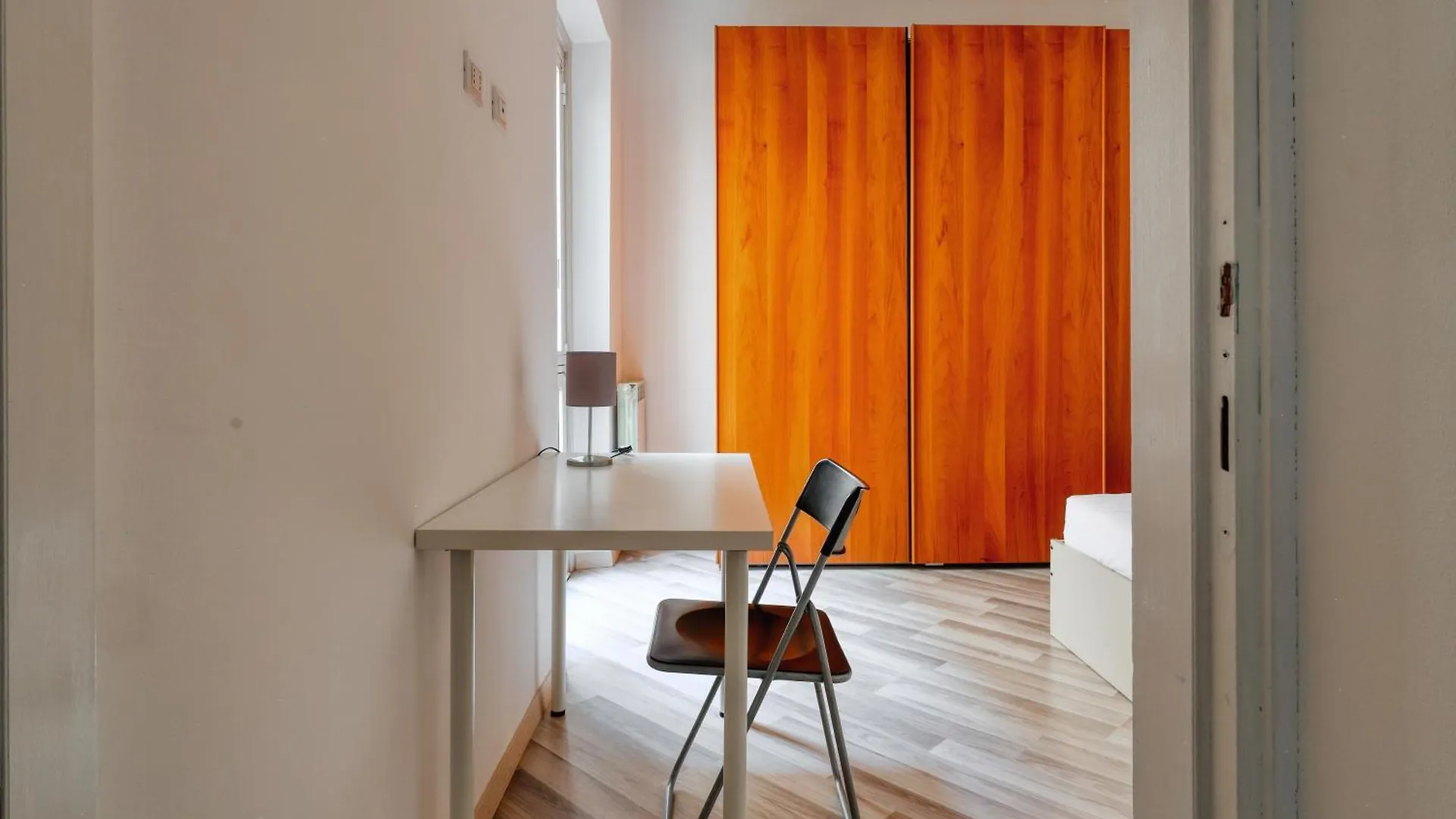 ミラノJoivy Stylish 2-Bed Flat, Easy Access To Centreアパートメント ミラノ